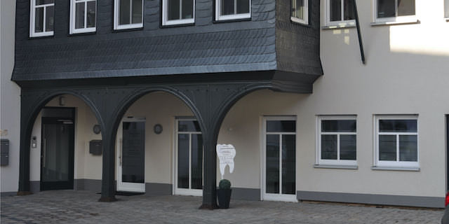Praxisgebäude Zahnärztin Joanna Hartmann, Fritzlar